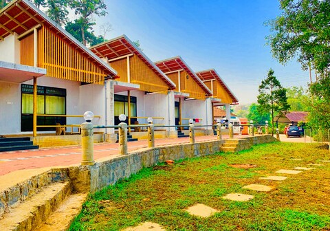 Atavi Homestay | Rooms & Restaurant