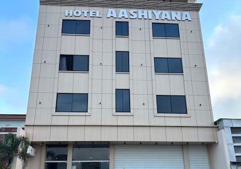 Hotel Aashiyana