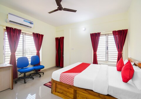 Hotel O U Tech Hotel And Restaurant