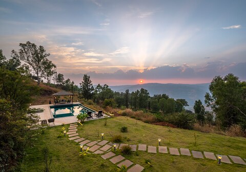 Saffronstays The Whistling Thrush