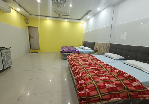 Hotel Trishla Inn