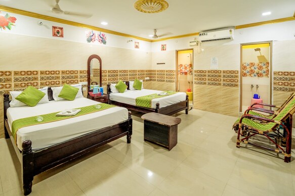 SRI VINAYAGA RESIIDENCY