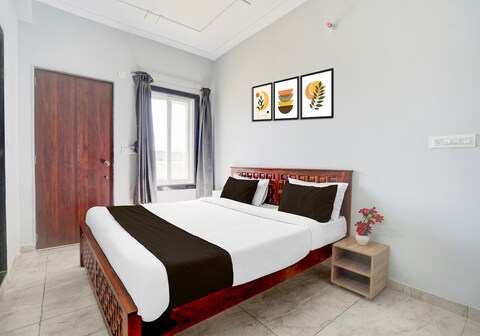 Hotel O Shree Gurukripa