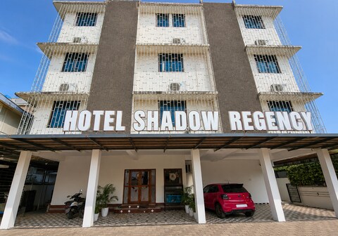 Hotel Shadow Regency