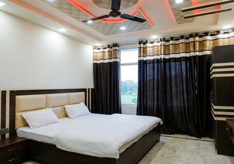 Hotel Blue Berry