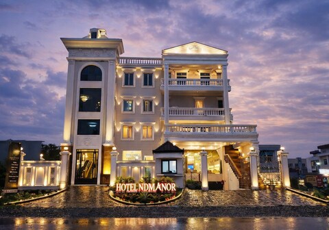 HOTEL ND MANOR