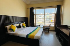 HOTEL KINGSTON, Zirakpur HOTEL KINGSTON, Zirakpur