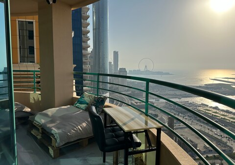 PERLA HOSTEL - DUBAI MARINA