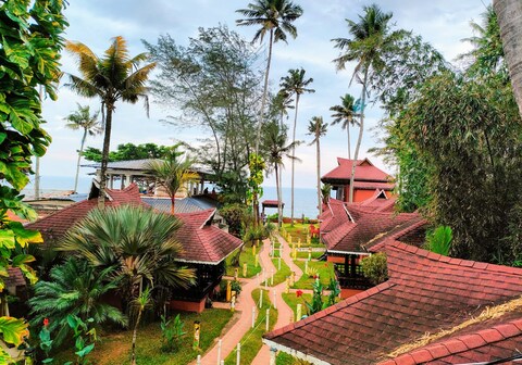 Clafouti Beach Resort