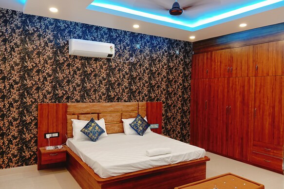 Hotel Dev Krishna