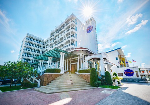 جراند سوبيتشا سيتي هوتل