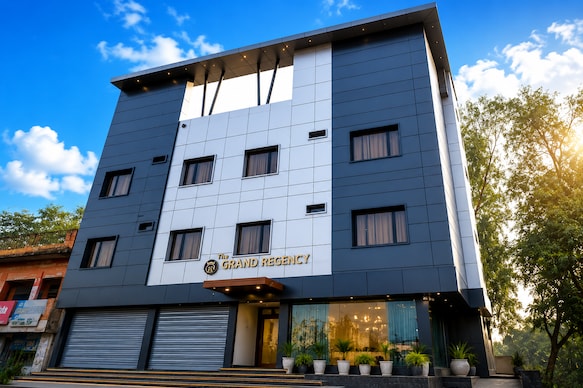 THE GRAND REGENCY