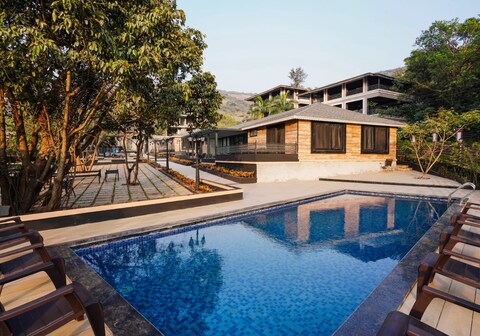 Evoke 4BHK Villa With Pvt Pool By Aashiyaanaa