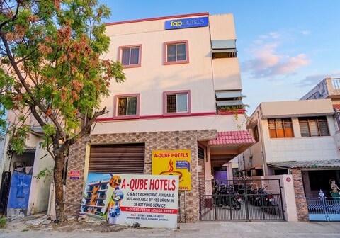 FabHotel D Qube - Porur