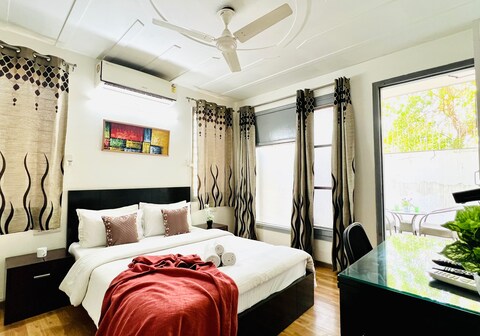 Niketan Medanta 2 BHK Service Apartment