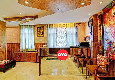 Hotel O Shanti Palace