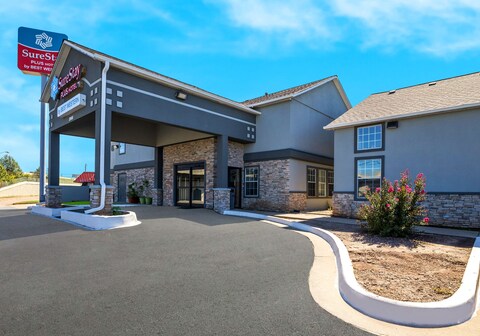 SureStay Plus Hotel by Best Western Tulsa East