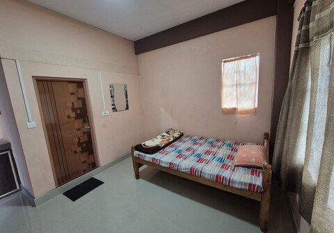 Get Together Guesthouse and Restaurant