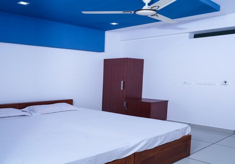 Thekkumpuram Residency - Calicut Airport (3 Km)