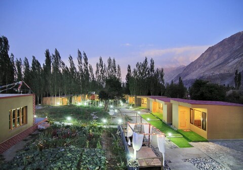 Wooden Resort Hunder