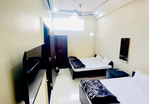 Rudrasagar  Homestay