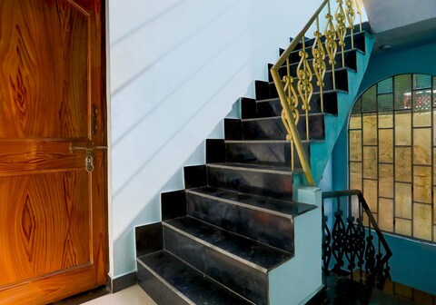 Hotel O Prakash Paying Guest House