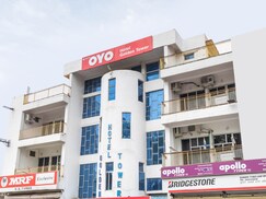 OYO 39745 Hotel Golden Tower, Ratlam OYO 39745 Hotel Golden Tower, Ratlam