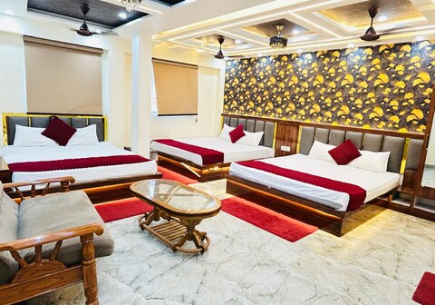 HOTEL ADITYA