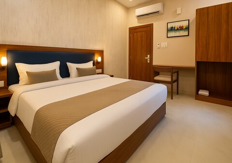 Hotel Mumbai House - LIG Behind CHL Hospital