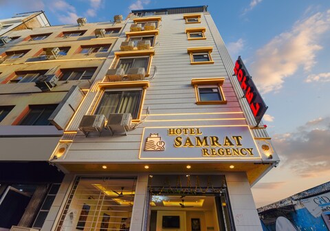 FabHotel Samrat Regency