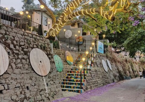 Lake and Woods, Bhimtal