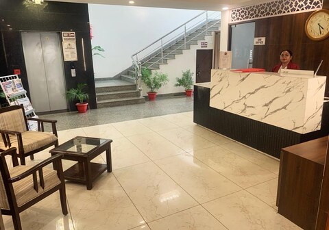 Hotel Vasuprada