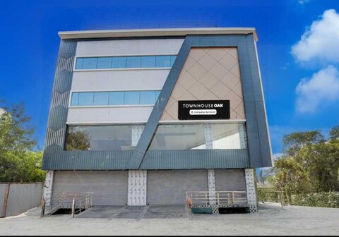 Townhouse Oak Barra South City Kanpur Formerly Royal Residency