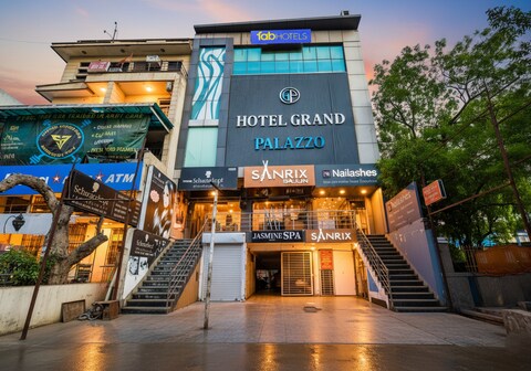 FabHotel Grand Palazzo Paschim Vihar