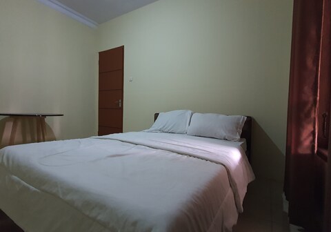 Hotel O Penginapan Laras PaminggirNearPesona Alam Seafood Pink Mira