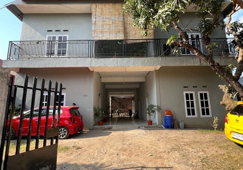 Hotel O Kost Maharaja Near Maros