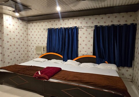 Maa Annapurna Ashram