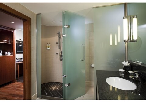 Crowne Plaza LONDON - HEATHROW