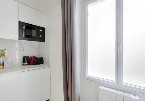 Elegant studio - 3P - Republique