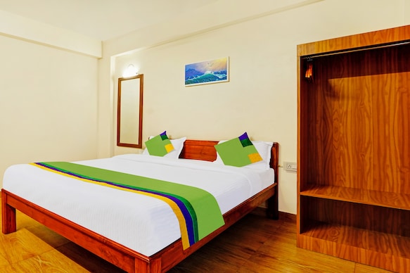 Treebo SS Residency With Mountain View