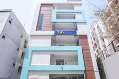 FabHotel Serenity - Nr AIG Hospital, Gachibowli, Hyderabad FabHotel Serenity - Nr AIG Hospital, Gachibowli, Hyderabad
