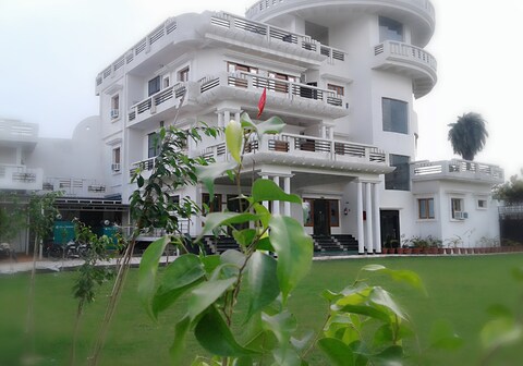 Panchvati Hotel & Restaurant