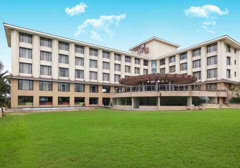 Aakar Lords Inn - Pure Veg