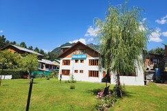 Zebrina Pahalgam., Pahalgam Zebrina Pahalgam., Pahalgam