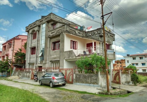 Galaxy Homestay Near Neotia Hospital