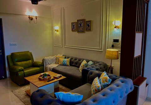 13th Floor DSR RR Avenues