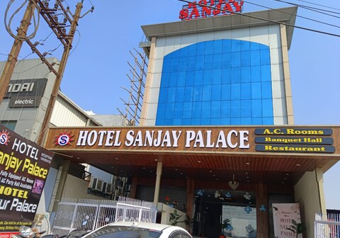 Hotel Sanjay Palace (Near ISBT Bus Stand)