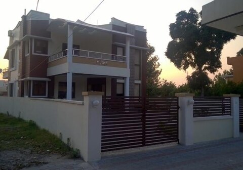 Jaiz Homestay-Super Deluxe Room