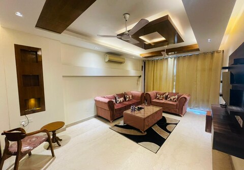 Divine India Service Apartment