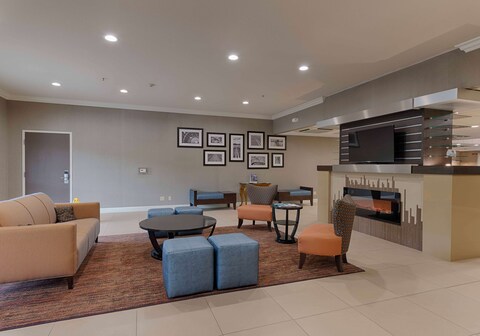 Best Western Plus Delta Inn & Suites